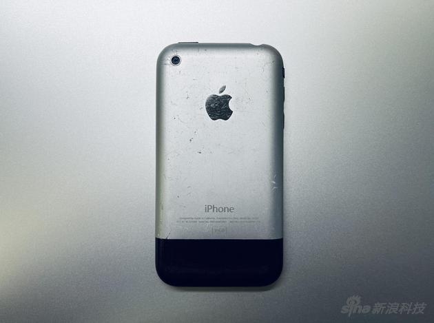 所有的一切,从2007年的这款手机开始