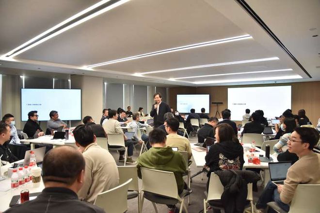 小米虎年重要会议：雷军称三年做中国高端品牌第一 - 通信终端