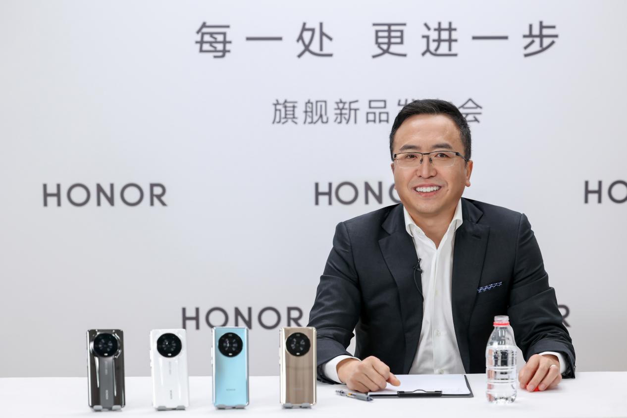 赵明：荣耀不会造车，专注于终结手机消费者“痛点” - 通信终端