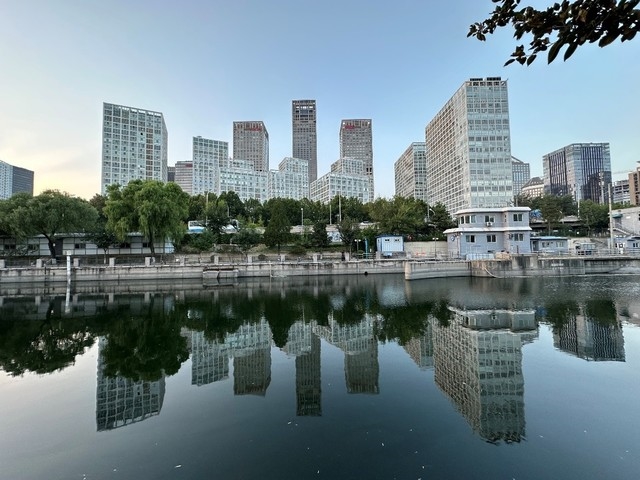 顶级旗舰对决!iPhone 14 Pro全面对比华为Mate50 Pro