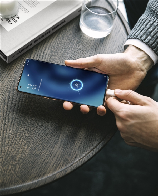 快充卷王!曝OPPO将商用240W闪充技术