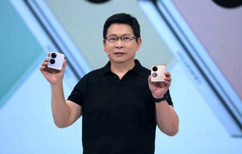 降维打击苹果？华为折叠机跌破6000元 - 通信终端
