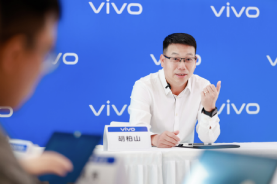 vivo胡柏山：2022年是信心奠定之年 逐步缩小与苹果高端份额差距 - 通信终端