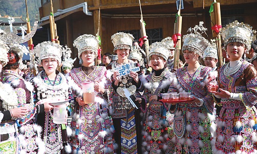 G助苗寨文旅产业强劲复苏