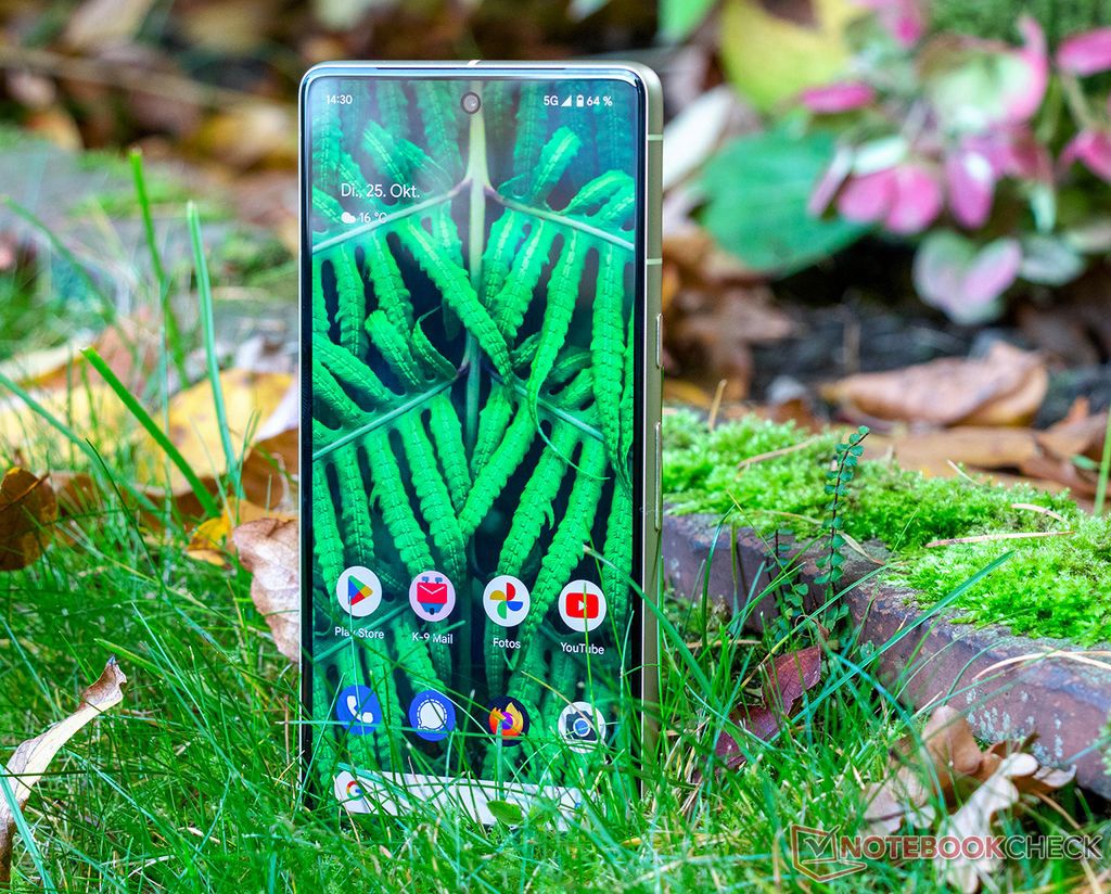 谷歌承认 Pixel 7 系列机型存在滚动不流畅问题，已在准备修复更新 - 通信终端