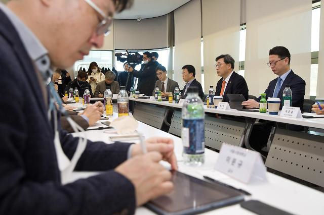 韩国三大运营商串通定价以求利益最大化？政府要求其反省 - 国际资讯