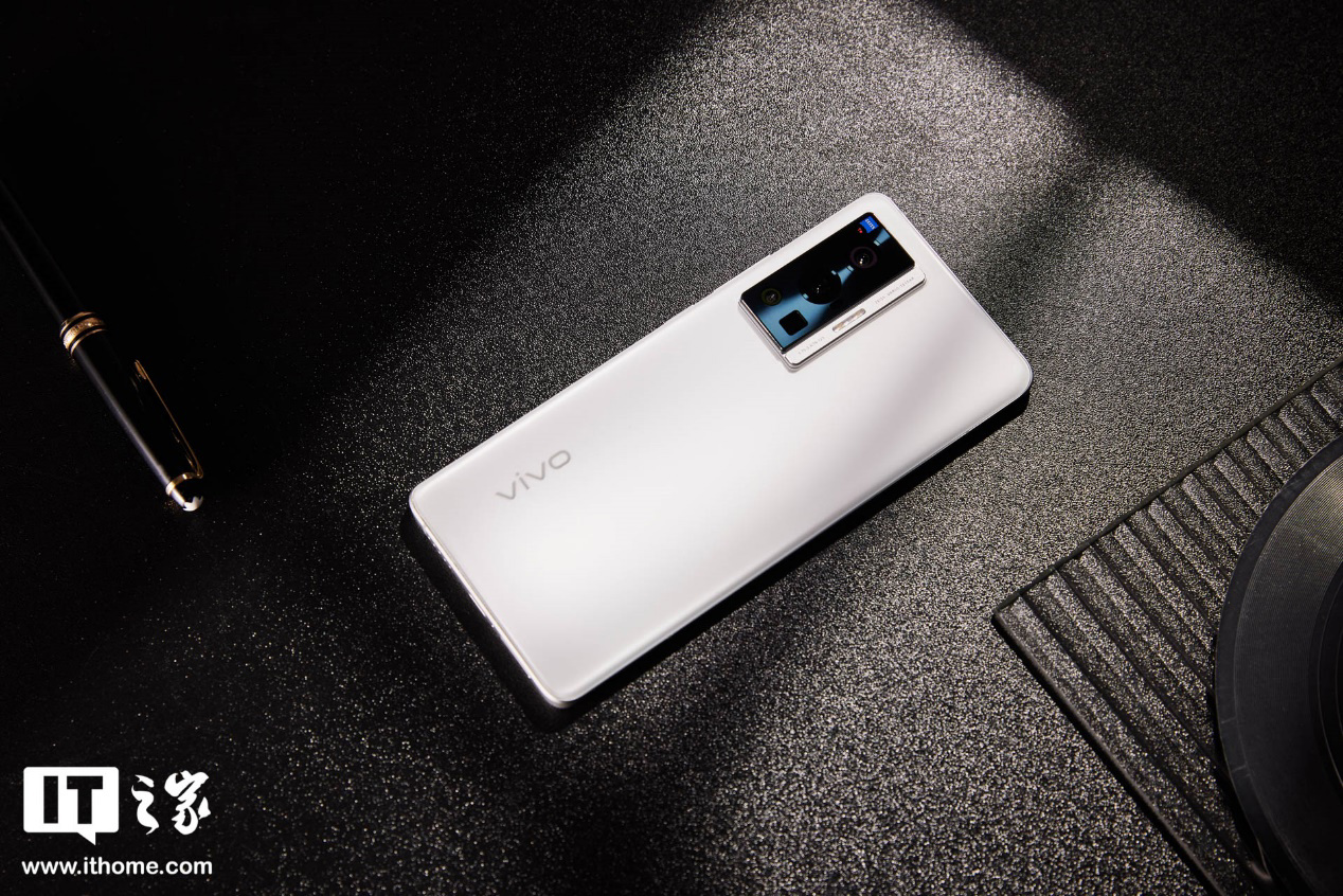 vivo OriginOS 3 系统第三批公测招募明日开启：支持 vivo、iQOO 十余款机型 - 通信终端