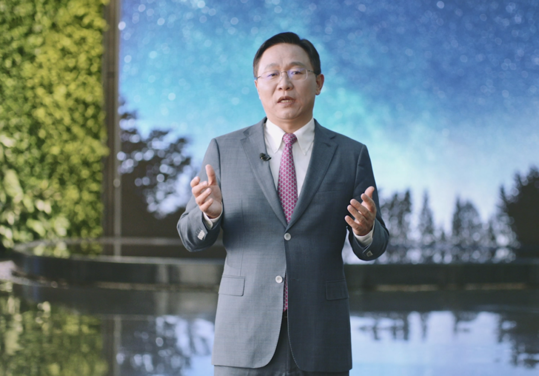 MWC2023：华为发布极简网络和数据中心系列创新解决方案，加速迈入智能世界 - 华为