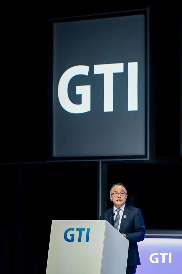 中国移动在西班牙巴塞罗那召开“新通话，新未来”5G新通话产业发展论坛 - 中国移动
