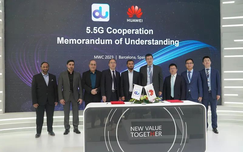 阿联酋du与华为签署5.5G战略合作谅解备忘录，持续引领数智阿联酋 - 华为