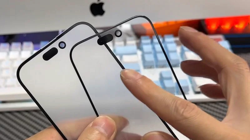 苹果 iPhone 15 Pro 前玻璃面板曝光：采用超薄边框，所有机型“全系登岛” - 通信终端