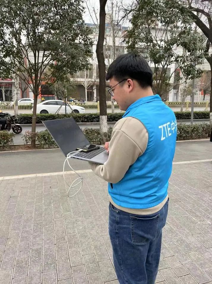中兴通讯2.1GHZ 8TR AAU设备首次商用，助力陕西电信打造高质量精品网 - 中兴