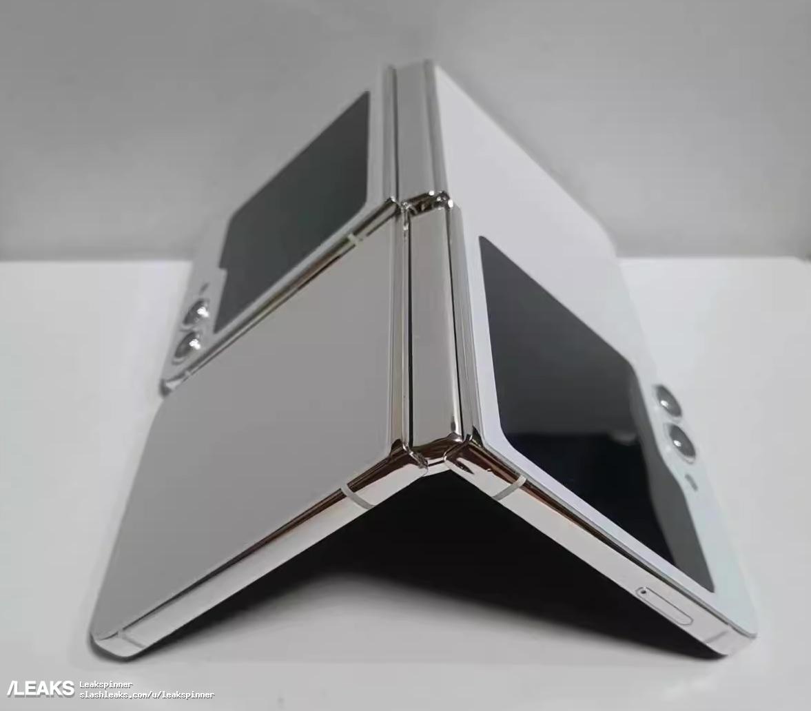 三星 Galaxy Z Flip5 可折叠手机机模曝光 - 通信终端
