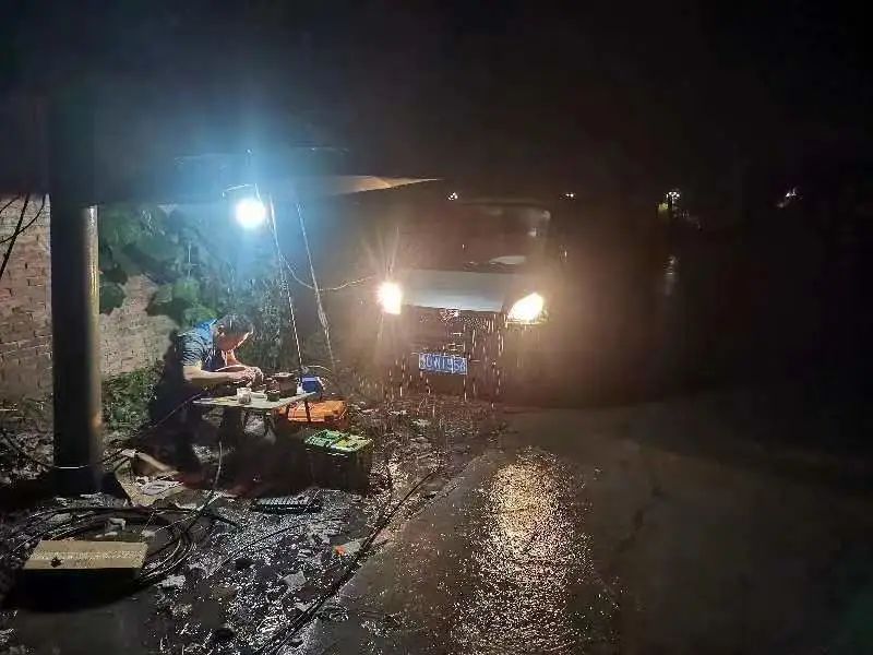 暴雨来袭！陕西移动闻“汛”而动战风雨保通信 - 陕西