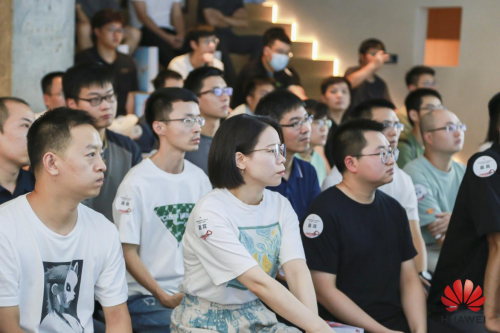 华为云携知名企业CTO、技术专家共话大数据与微服务技术创新 - 华为