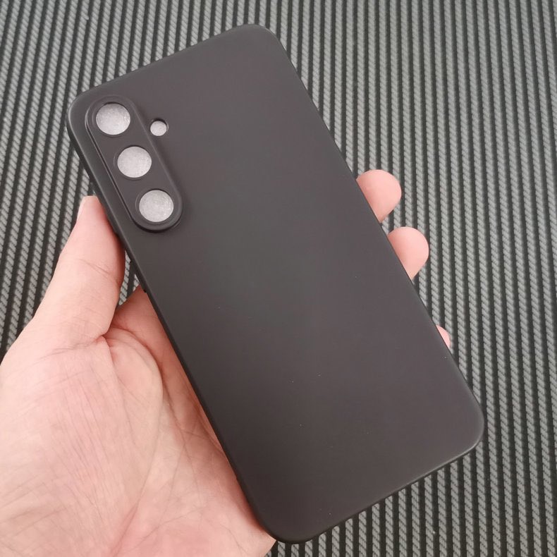 三星Galaxy S23 FE手机保护套渲染图再曝光 - 通信终端