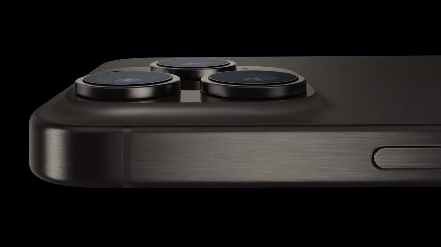 苹果iPhone 15 Pro/Max 发布：搭载A17 Pro处理器，采用钛金属机身，支持拍摄空间视频 - 通信终端