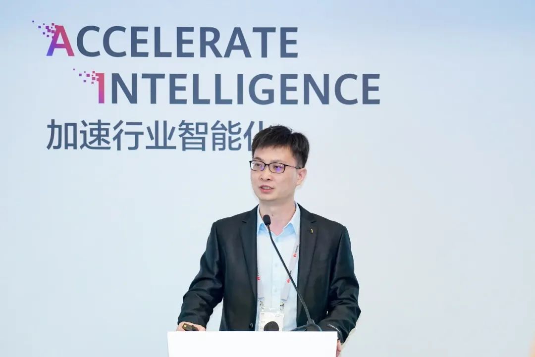 夯实网络与数据安全，护航数字化智能化转型 - 华为