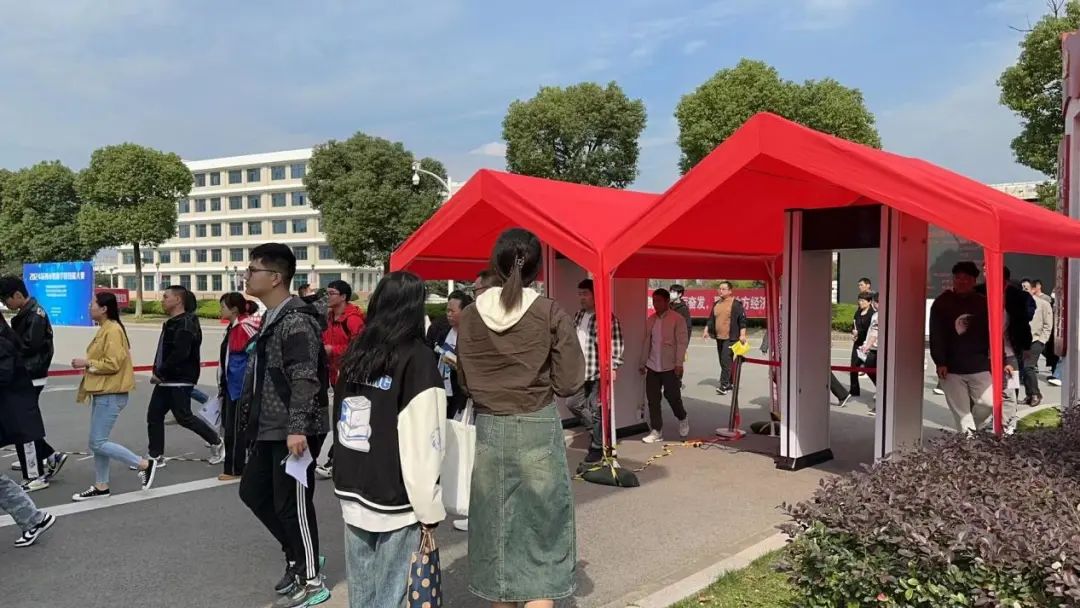 苏州移动智能安检门服务护航成人高考 - 江苏