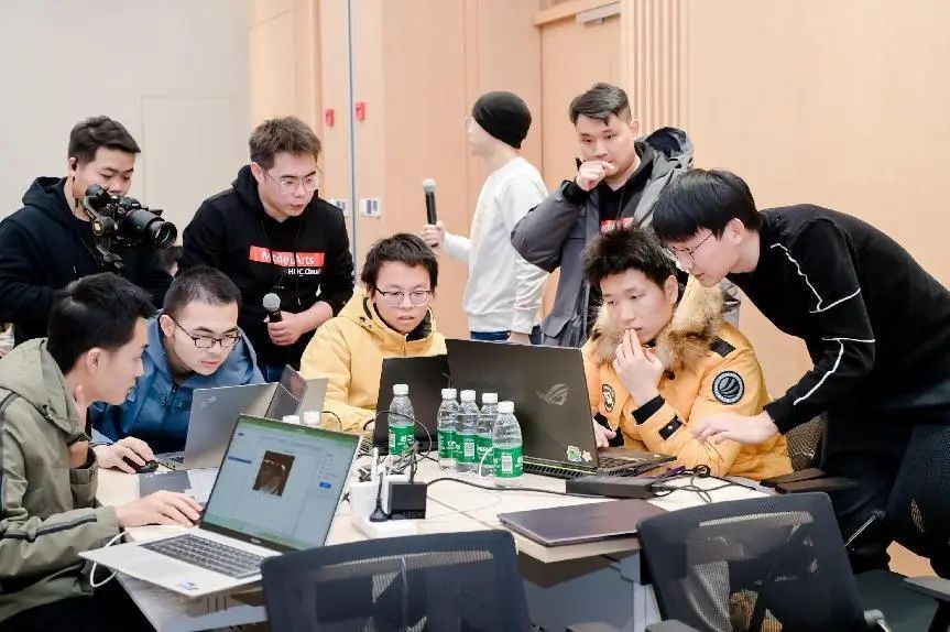 年终收官！华为云开发者日·2023年度创享峰会成功举办 - 华为