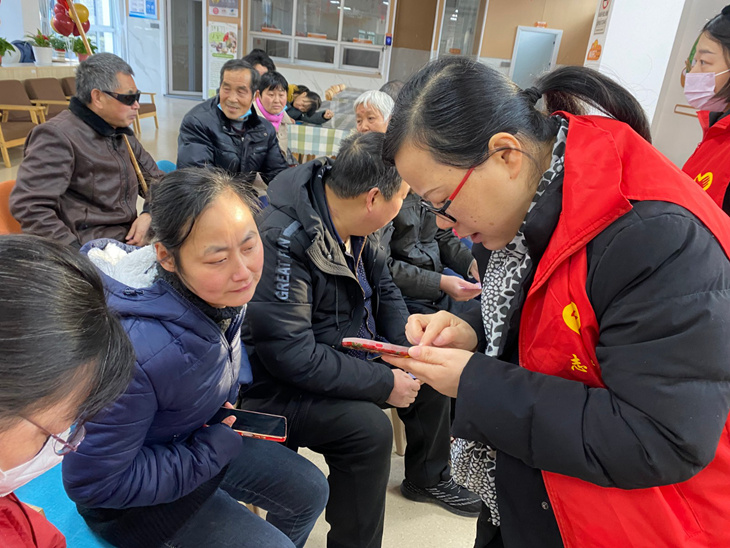 苏州移动进社区为老人幸福生活“加码” - 江苏