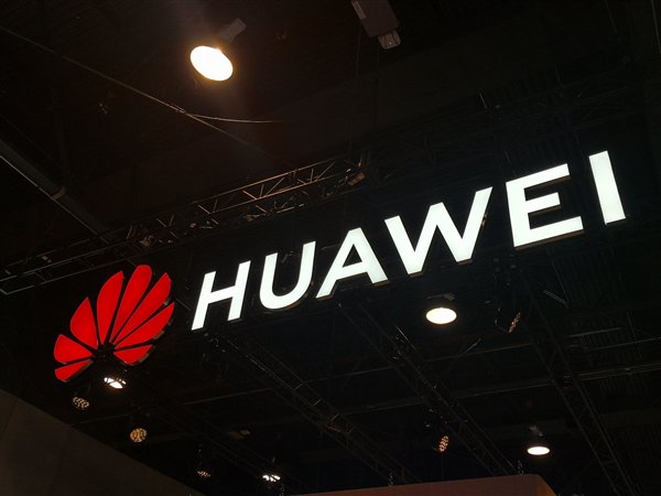 硬刚iPhone 16！曝华为Mate 70将于9月发布：搭载国产一英寸主摄 - 通信终端