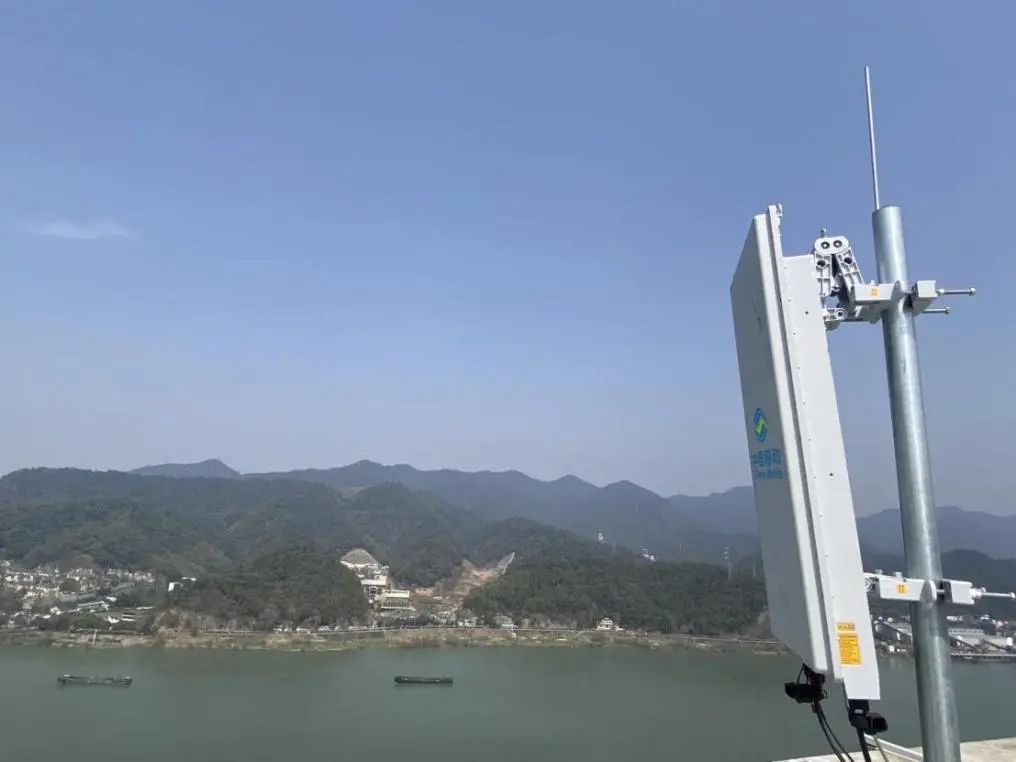 浙江移动携手中兴通讯完成全球首个5ga128tr通感一体基站江域和湖域