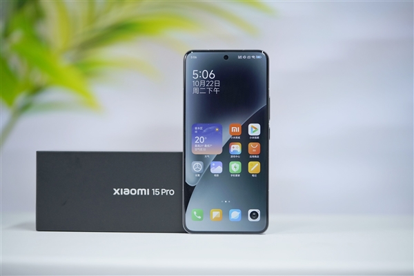 等深四曲 手感太清爽!小米15 Pro图赏