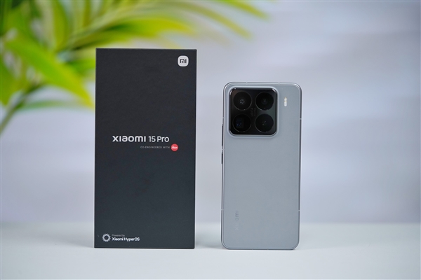 等深四曲 手感太清爽!小米15 Pro图赏