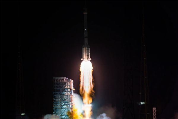 我国成功发射天链二号04星:为航天器发射提供测控支持