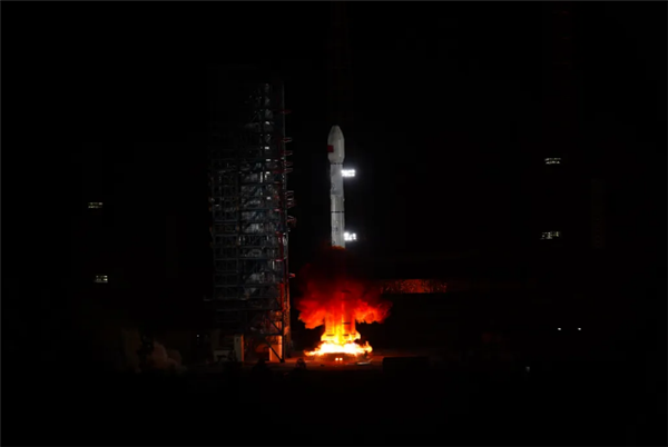 我国成功发射天链二号04星:为航天器发射提供测控支持