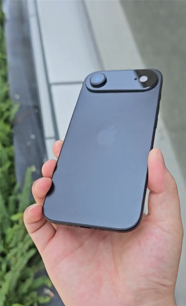5.5mmʷO֙C(j)iPhone 17 AirC(j)ģ