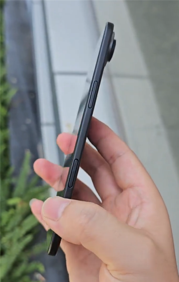 5.5mmʷO֙C(j)iPhone 17 AirC(j)ģ