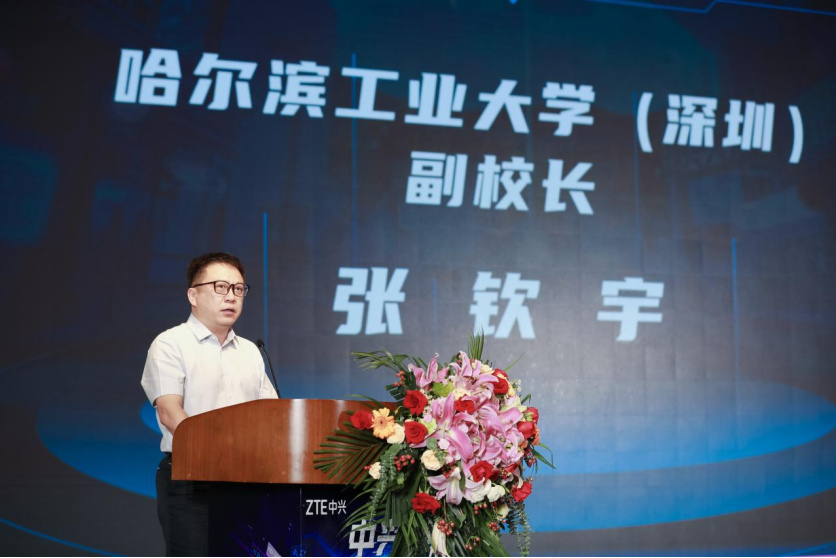 ��������ҵ��ѧ�����ڣ���У�� ������ �´�