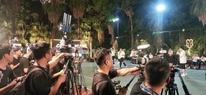 2022年7月《披荆斩棘的哥哥》第二季节目录制现场(摄像机外挂低时延编码器及5G终端)