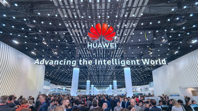 ��Ϊ������Դ������ɫ���糬2���ڶȣ���Լ�õ糬1500�ڶ�