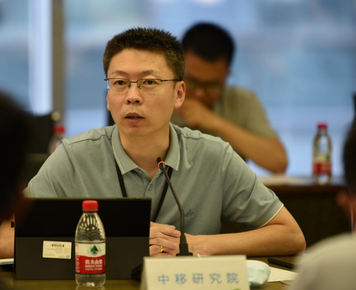 行业总监覃小龙,佰才帮副总裁周明宇五位专家上台进行了产业技术分享