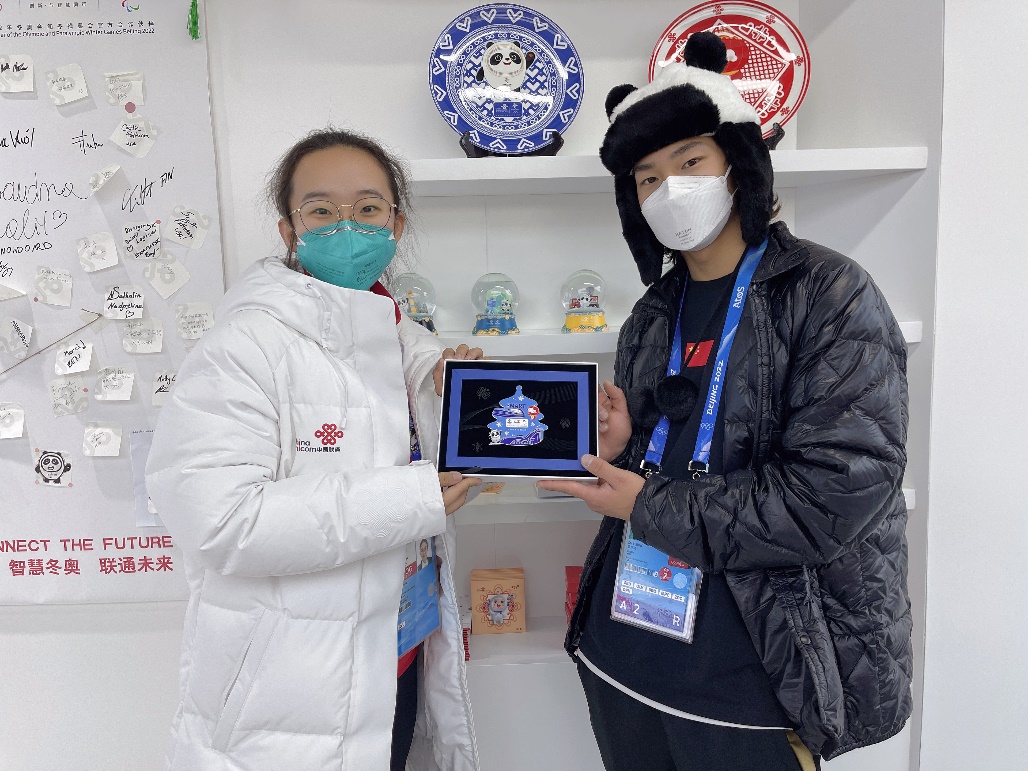 这些冰墩墩“隐藏款”，正在联通四海心 - 中国联通